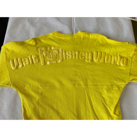 Lot of 2 Genuine Walt Disney World Mickey Mouse T-Shirt Disney Jersey Sweater M - Picture 12 of 13